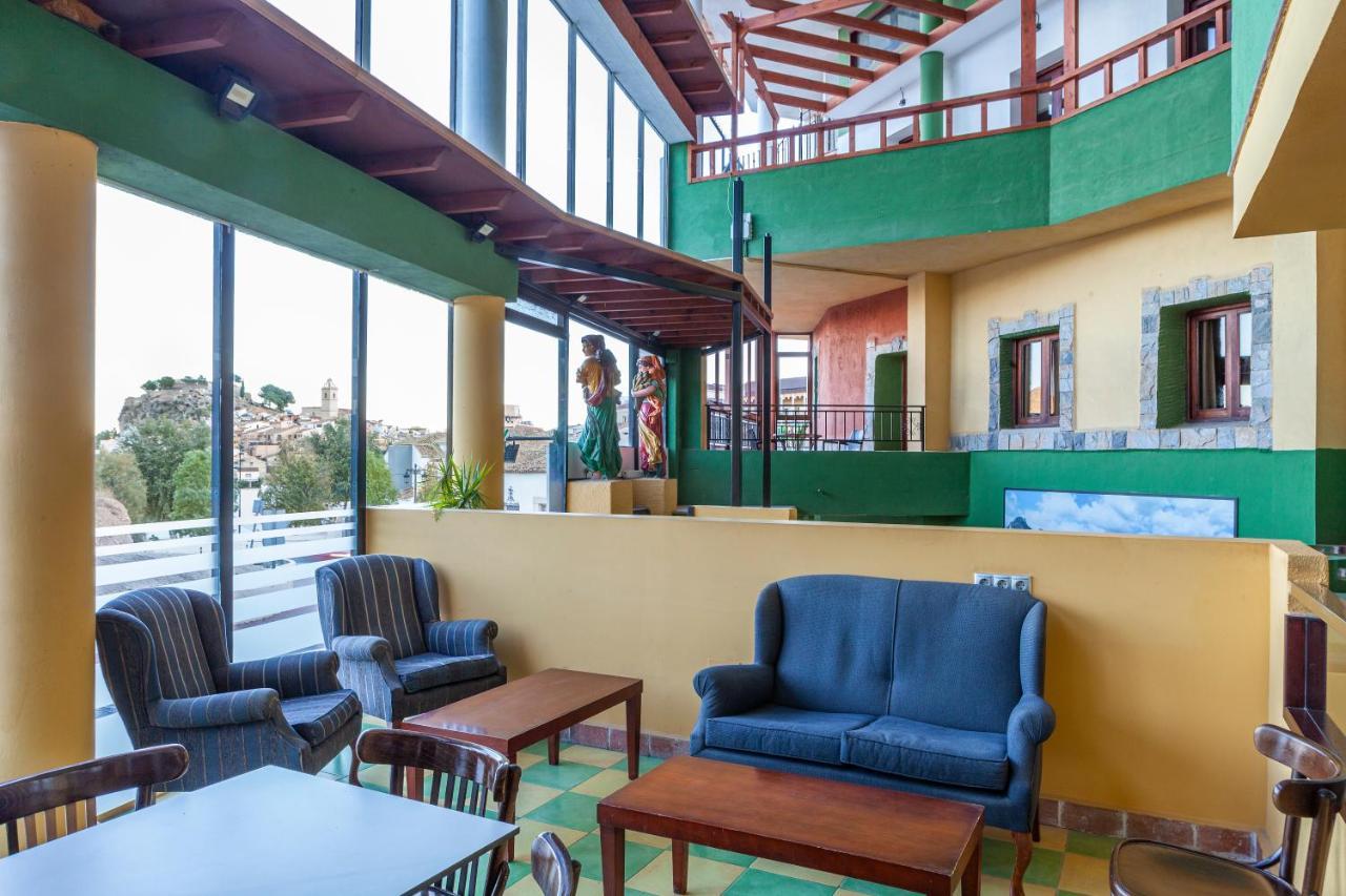 פולופ Leon Dormido Rooms & Apartments מראה חיצוני תמונה