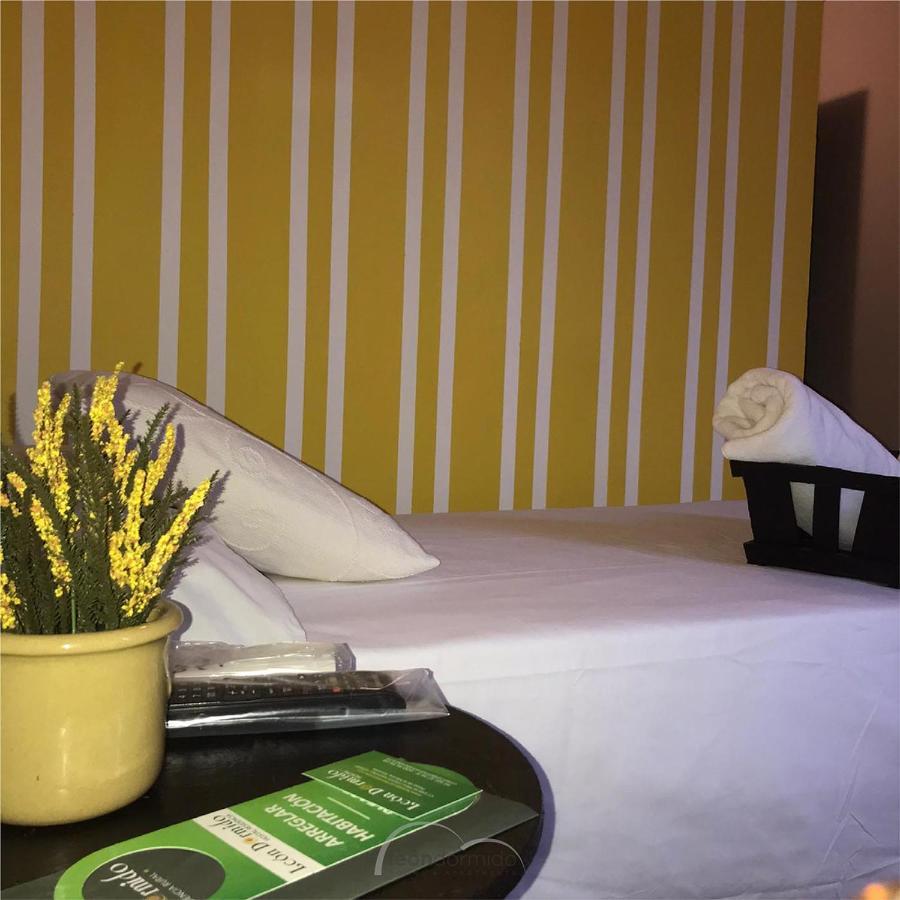 פולופ Leon Dormido Rooms & Apartments מראה חיצוני תמונה