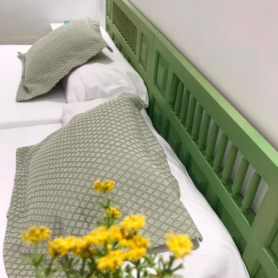 פולופ Leon Dormido Rooms & Apartments מראה חיצוני תמונה