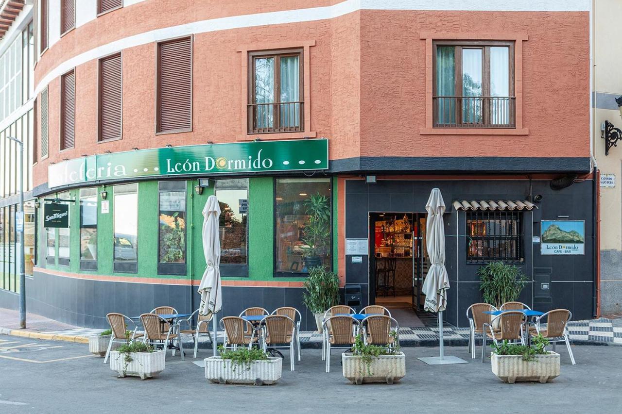 פולופ Leon Dormido Rooms & Apartments מראה חיצוני תמונה
