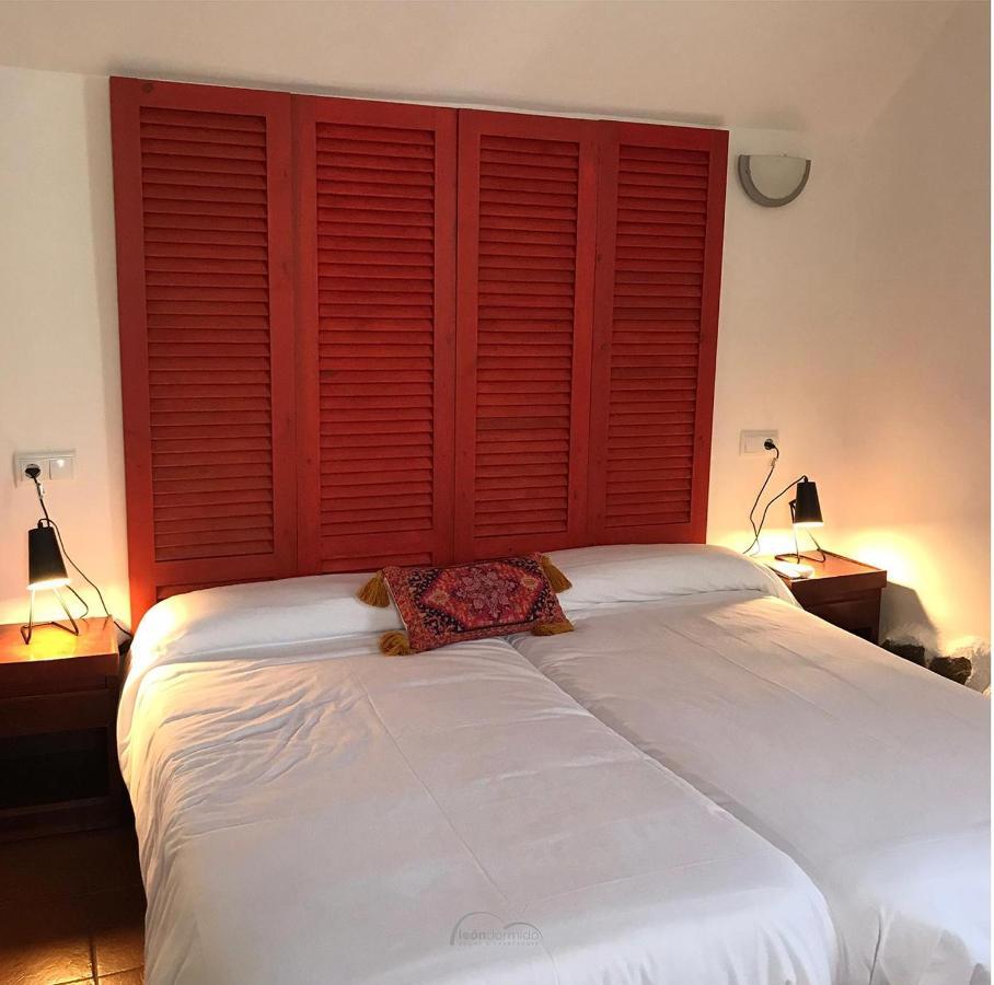פולופ Leon Dormido Rooms & Apartments מראה חיצוני תמונה