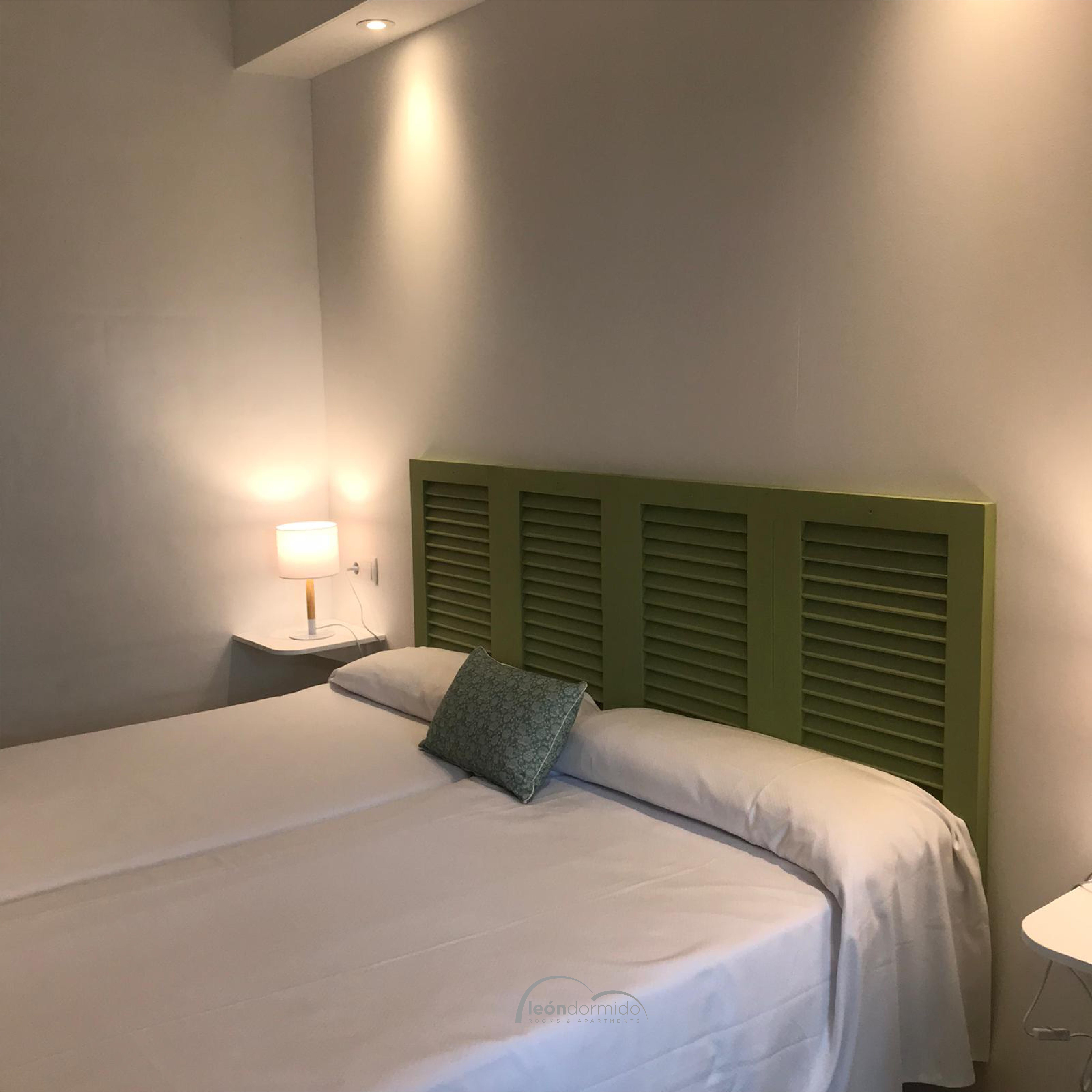 פולופ Leon Dormido Rooms & Apartments מראה חיצוני תמונה