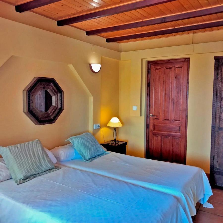 פולופ Leon Dormido Rooms & Apartments מראה חיצוני תמונה